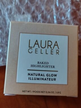 Laura Geller Natural Glow Baked Highlighter .06oz. French Vanilla NEW